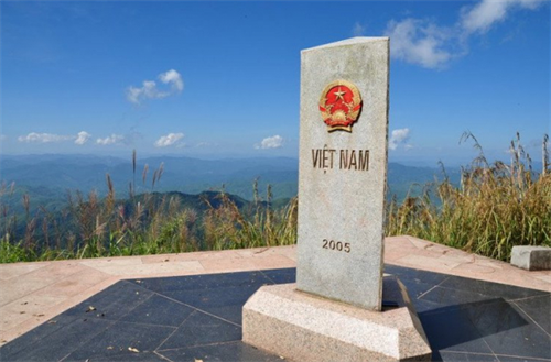 Các điểm cực của Việt Nam nằm ở đâu?